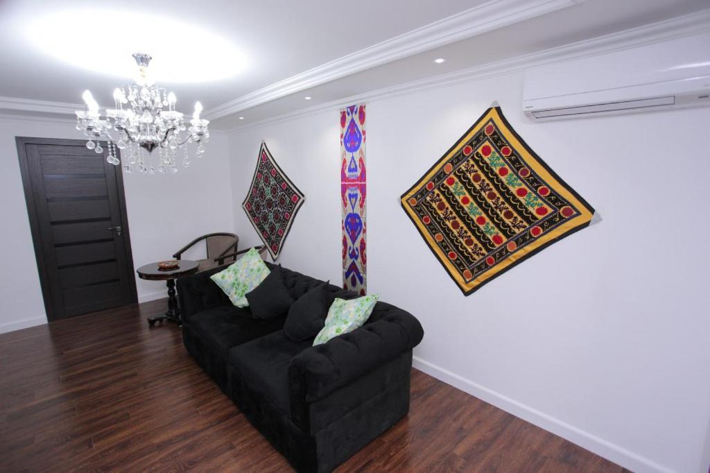 Overlooking Registan Square Luxury 2 Bedrooms Apartment Samarkand Exterior photo
