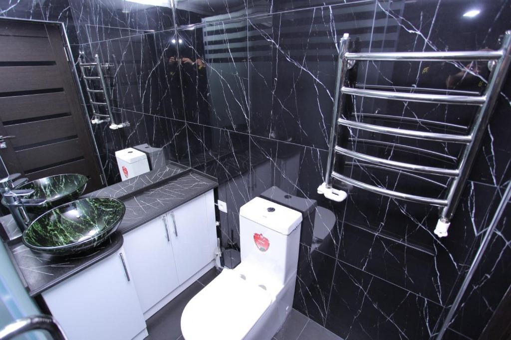 Overlooking Registan Square Luxury 2 Bedrooms Apartment Samarkand Exterior photo